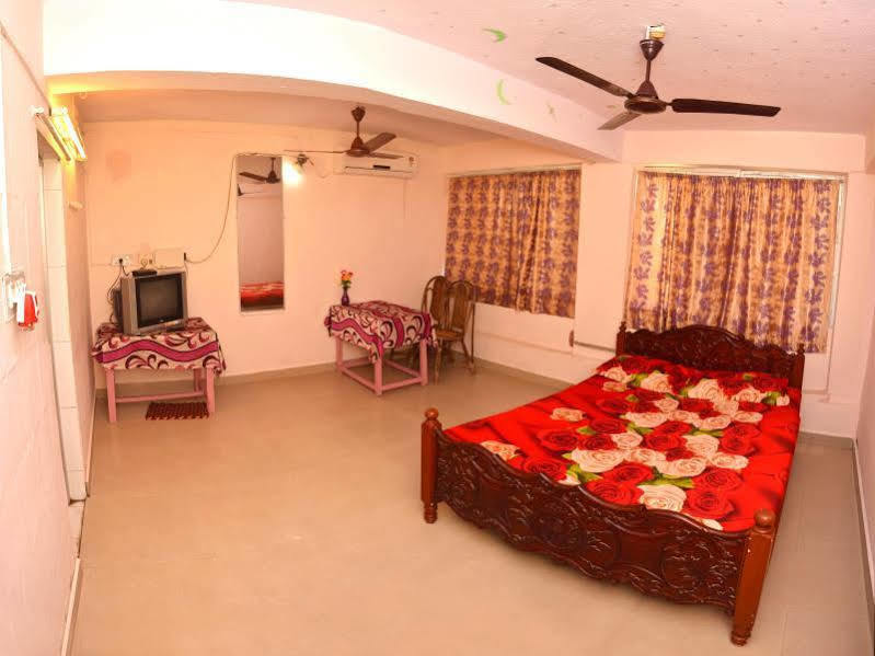 Rajalakshmi Guesthouse Mahábalípuram Exteriér fotografie